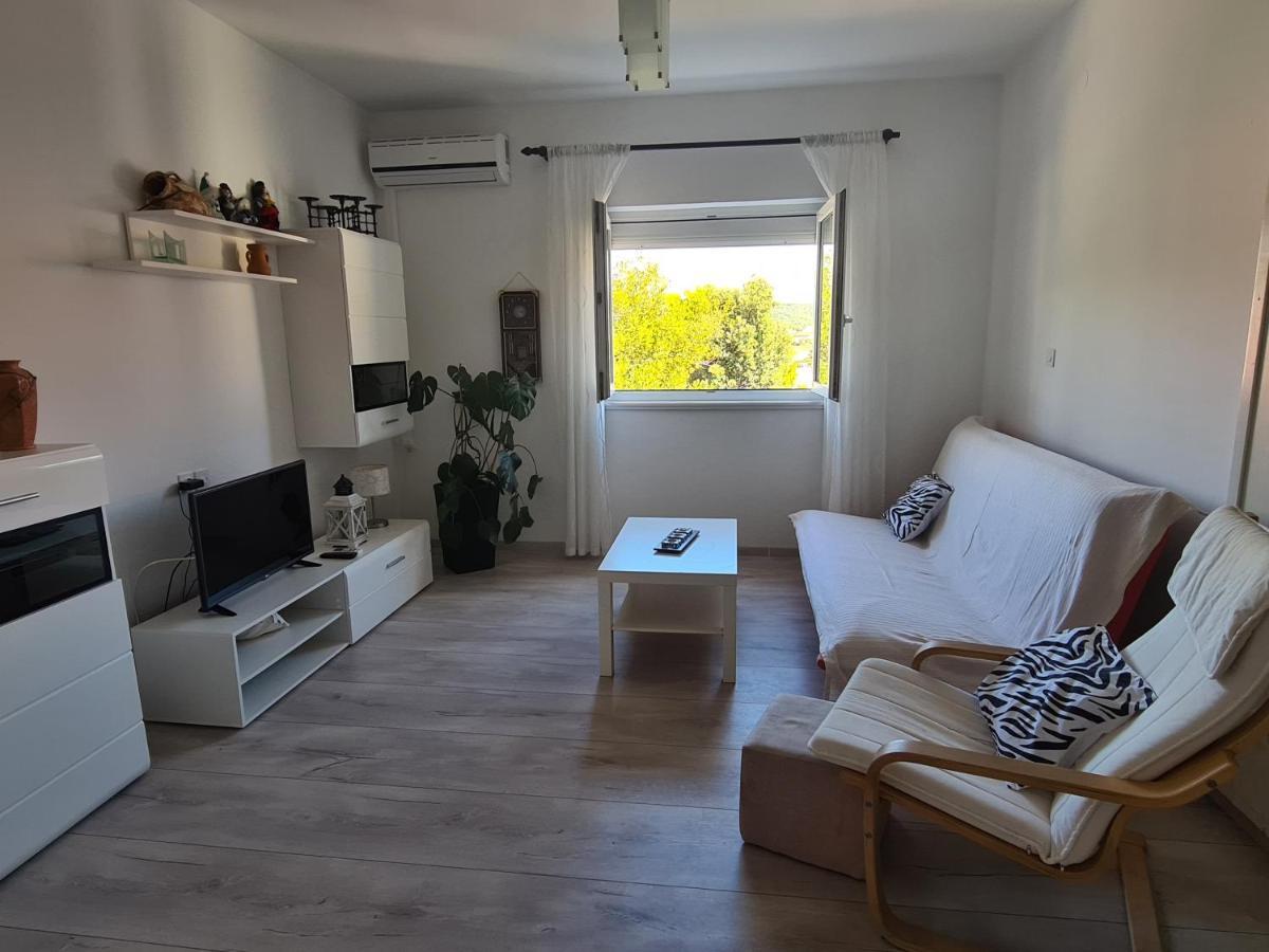 Apartman Karmen Barbat na Rabu Exterior foto
